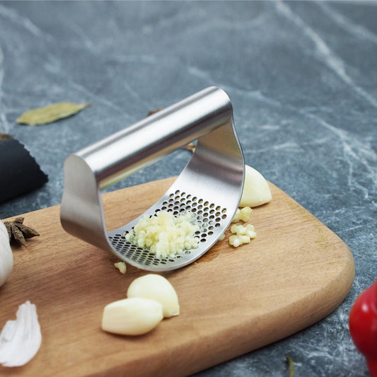 KitchenEnvy Stainless Steel Garlic Press - KitchenEnvy