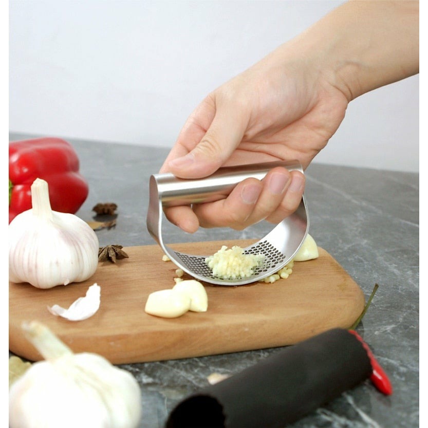 KitchenEnvy Stainless Steel Garlic Press - KitchenEnvy