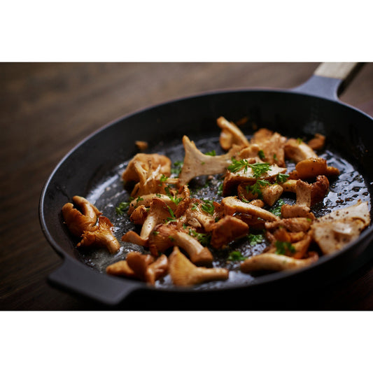 MORSO Fry Pan - 28cm/11" - Cast Iron - Wood Handle - KitchenEnvy