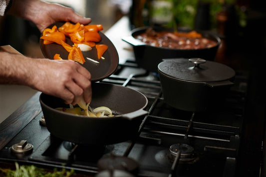 MORSO Saucepan w/Lid - 1.7L/1.5Q - Cast Iron - Wood Handle - KitchenEnvy