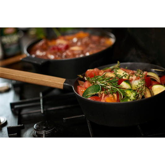 MORSO Saute Pan w/Lid - 25cm/10" - Cast Iron - Wood Handle - KitchenEnvy