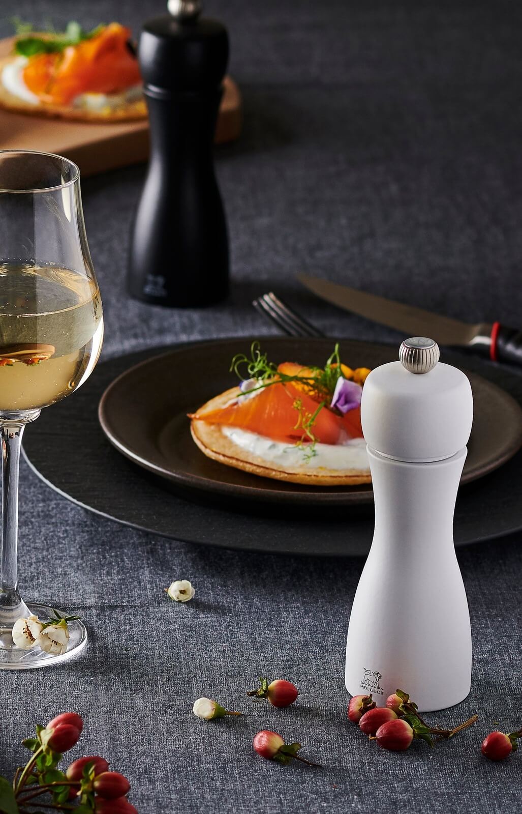 Tahiti - Manual Salt/Pepper mill duo - Beech wood - Kitchen Envy