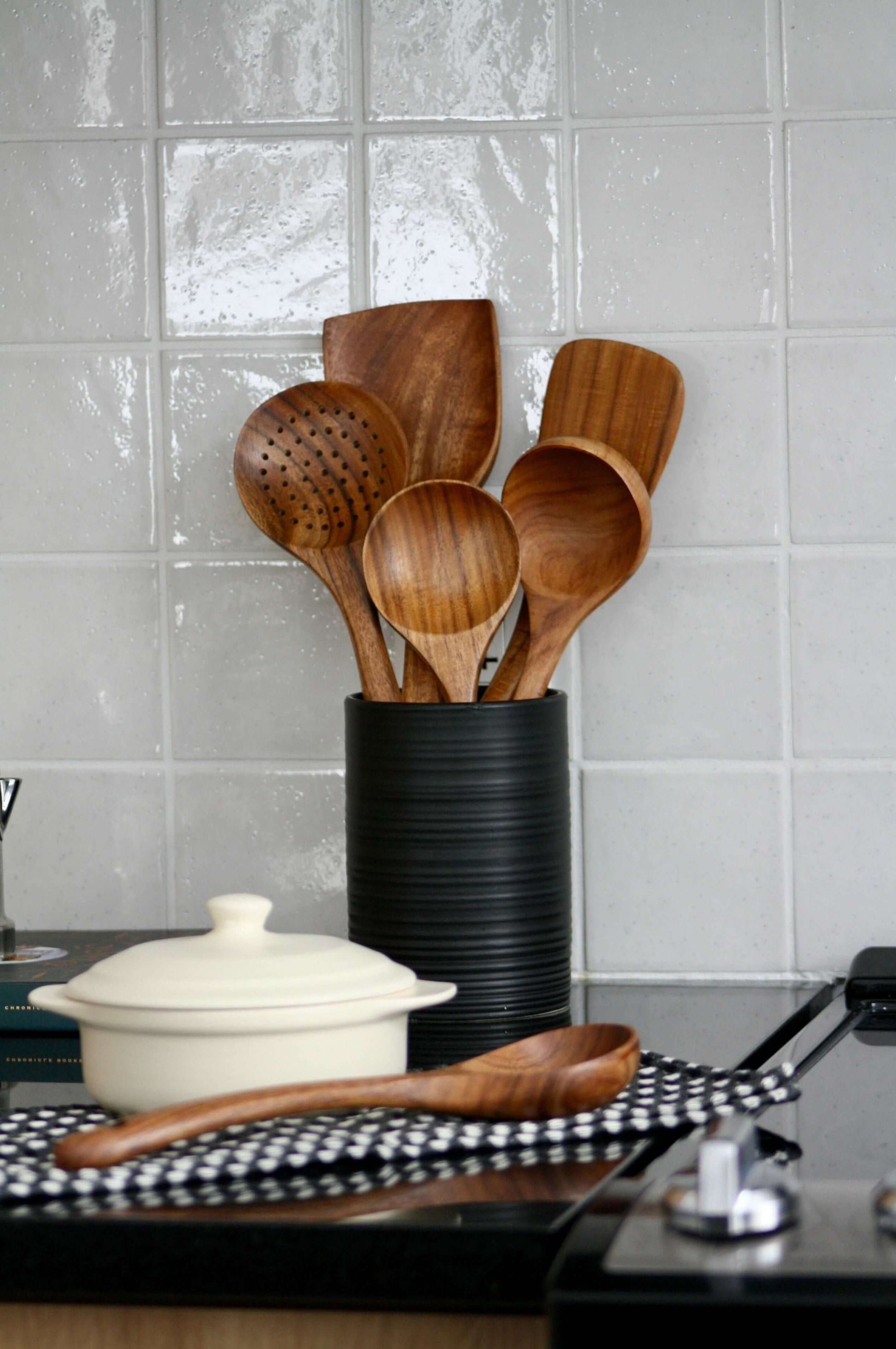 KitchenEnvy 7pcs/set Teak Natural Wood Kitchenware - KitchenEnvy