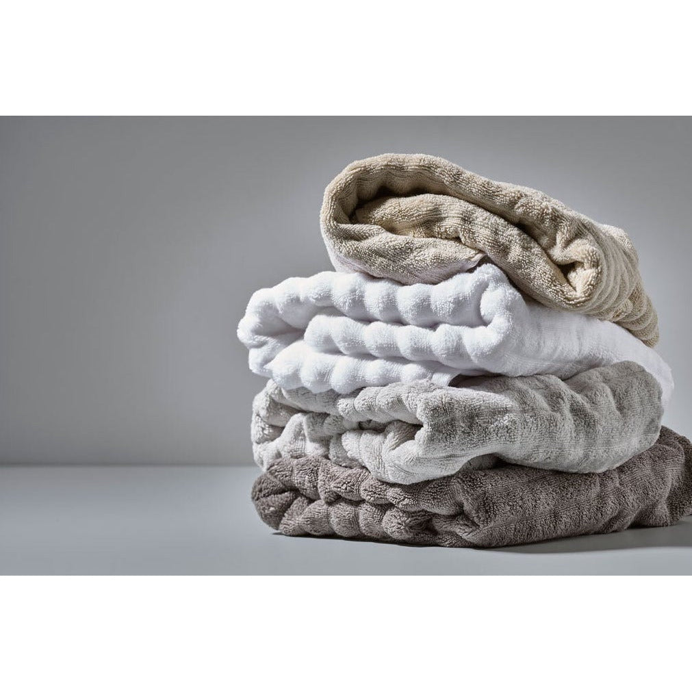 ZONE INU Bath Towel - KitchenEnvy