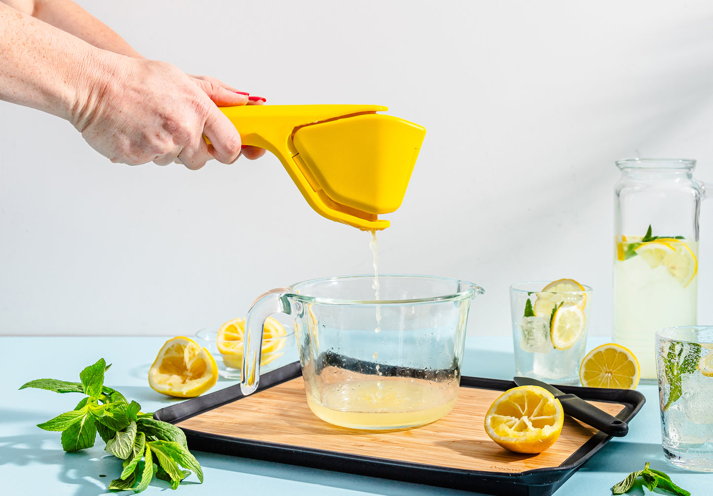 Fluicer Fold-Flat Citrus Juicer | Dreamfarm – KitchenEnvy