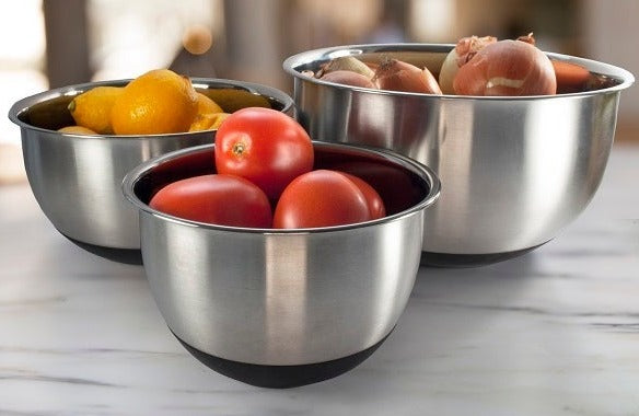 KITCHEN BASICS Anti-Skid Bowl SS/Transparent Lid - KitchenEnvy