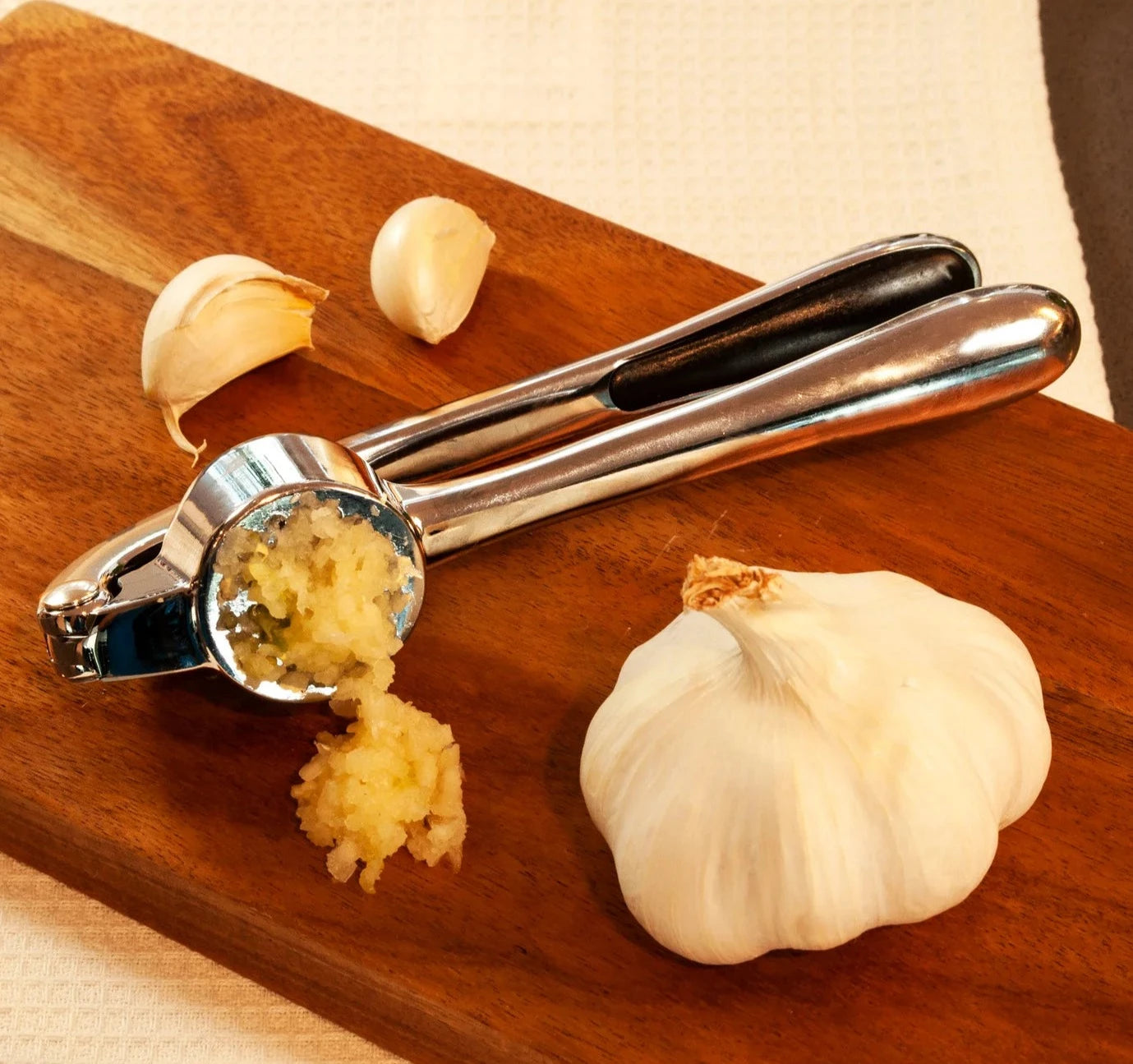 Garlic Press - Kitchen Envy